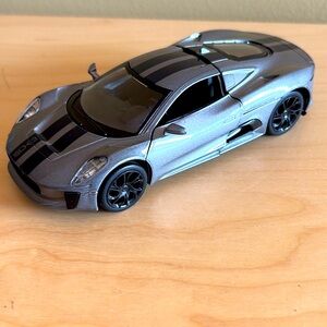 Jaguar C-X75 Model 1:32 - brand new
